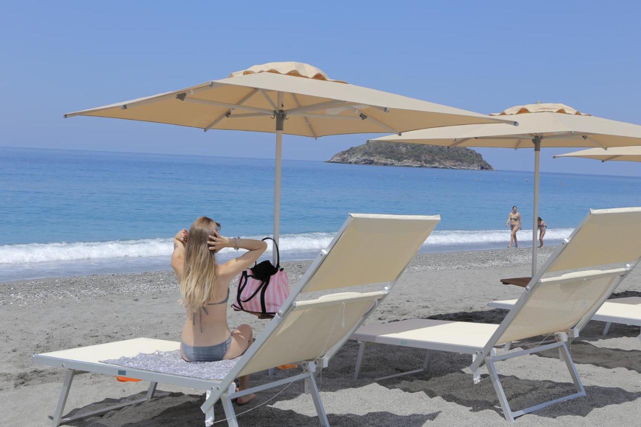 ديامنتي B&B La Stazione المظهر الخارجي الصورة